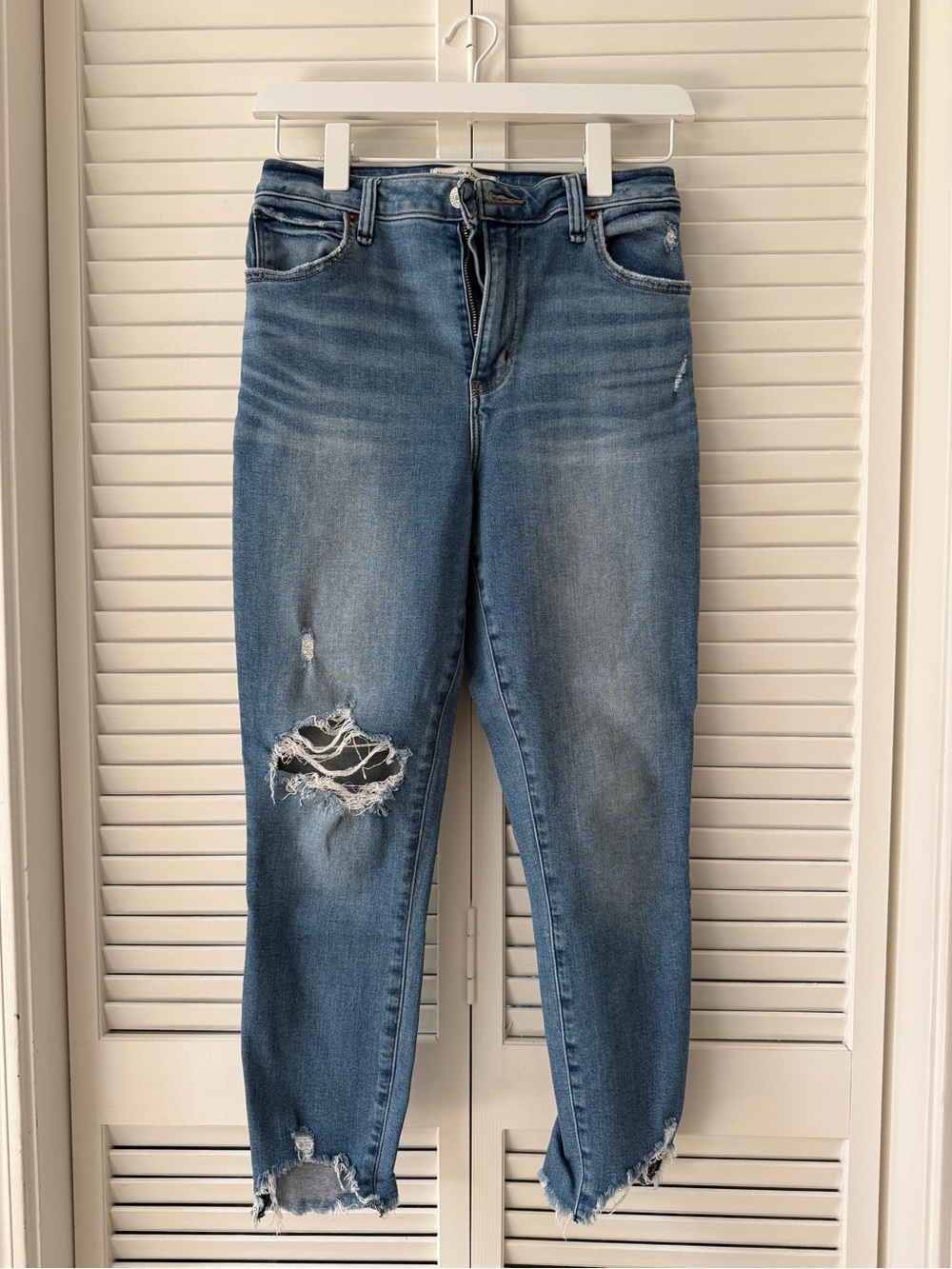 Abercrombie & Fitch Light Blue Distressed Jeans